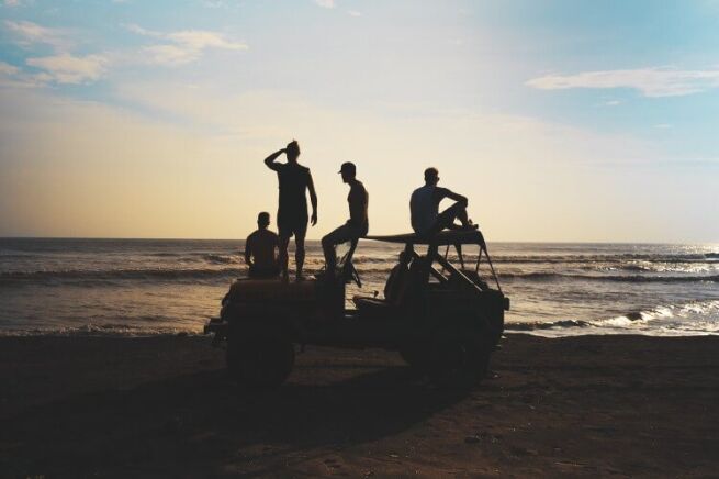 building confidence for social settings, Building Confidence For Social Settings And Meeting New People