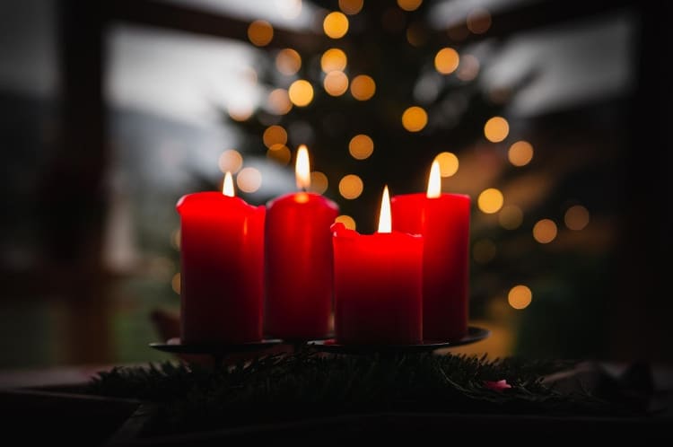 holiday stress, 9 Mindfulness Tips for Holiday Stress