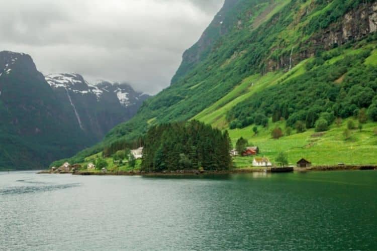 Mindfulness exercises to accelerate neuro-learning rumination, Reduce Rumination and Increase Positive States Through Neuro-Learning